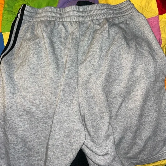 Adidas Men’s Black & Light Gray Athletic Shorts Set, Size XL - Picture 5 of 8